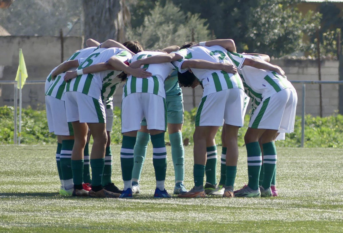 Cantera_CCF's tweet photo. 📃Menú #CanteraCCF hoy⤵️

🏠
👉🏻#BenjamínACCF 🆚 Atco. Cordobés (10h) 
👉🏻#PreBenjamínBCCF 🆚 Santaella (10h) 
👉🏻#InfantilACCF 🆚 Almería (12h) 
👉🏻#CadeteACCF 🆚 Arenas Armilla (13h) 

🚌
👉🏻Apademar 🆚 #AlevínBCCF 
👉🏻Polillas Ceuta 🆚 #JuvenilBCCF  
👉🏻San Roque 🆚 #CadeteBCCF https://t.co/BGOsOUM42H