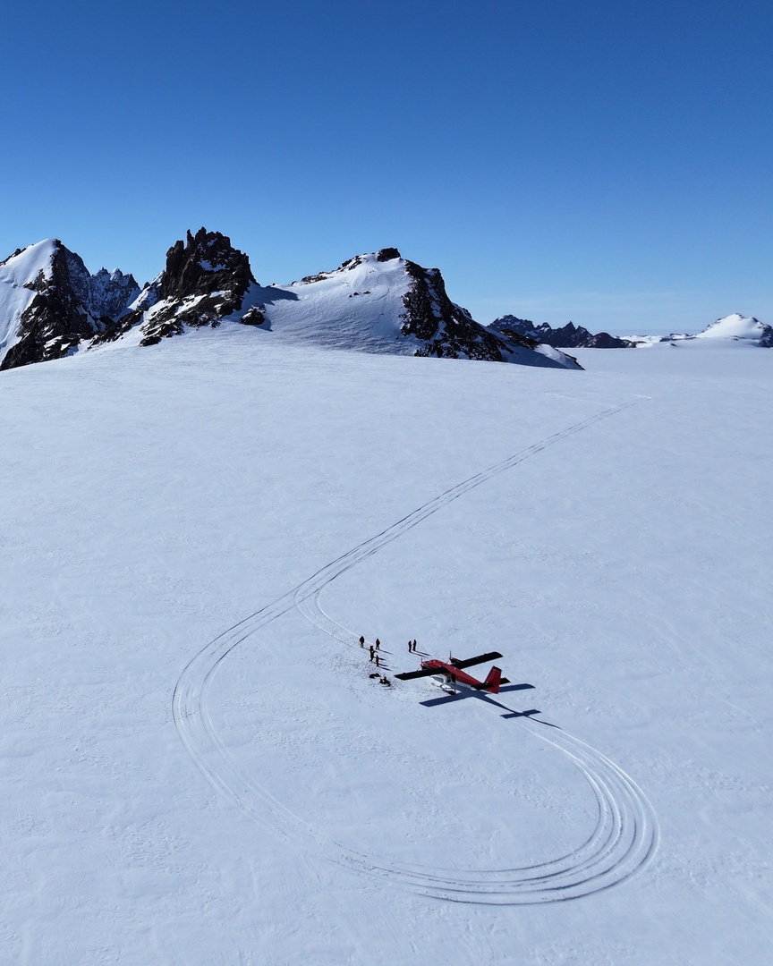 UltimaAntarcticExpeditions tweet media