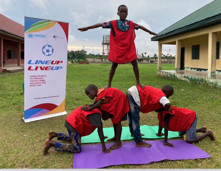 oliverstolpe's tweet photo. Check out this article by #LineUpLiveUp coach Praise on her work in support of community based crime prevention in Bayelsa State https://t.co/5xTU3vXjGS