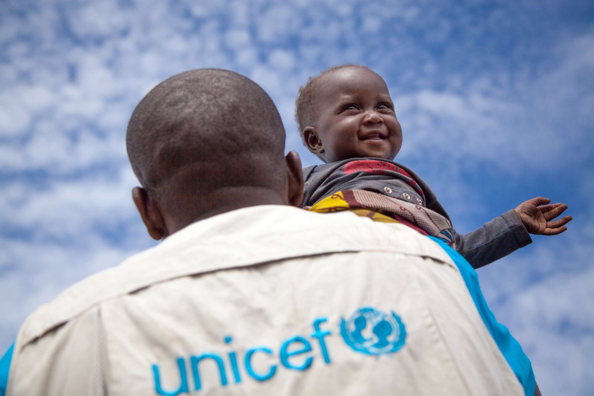 Chaque sourire d'enfant est une victoire pour l'avenir ! L'UNICEF travaille sans relâche pour les droits et le bien-être de chaque enfant. 🌍💙 #PourChaqueEnfant