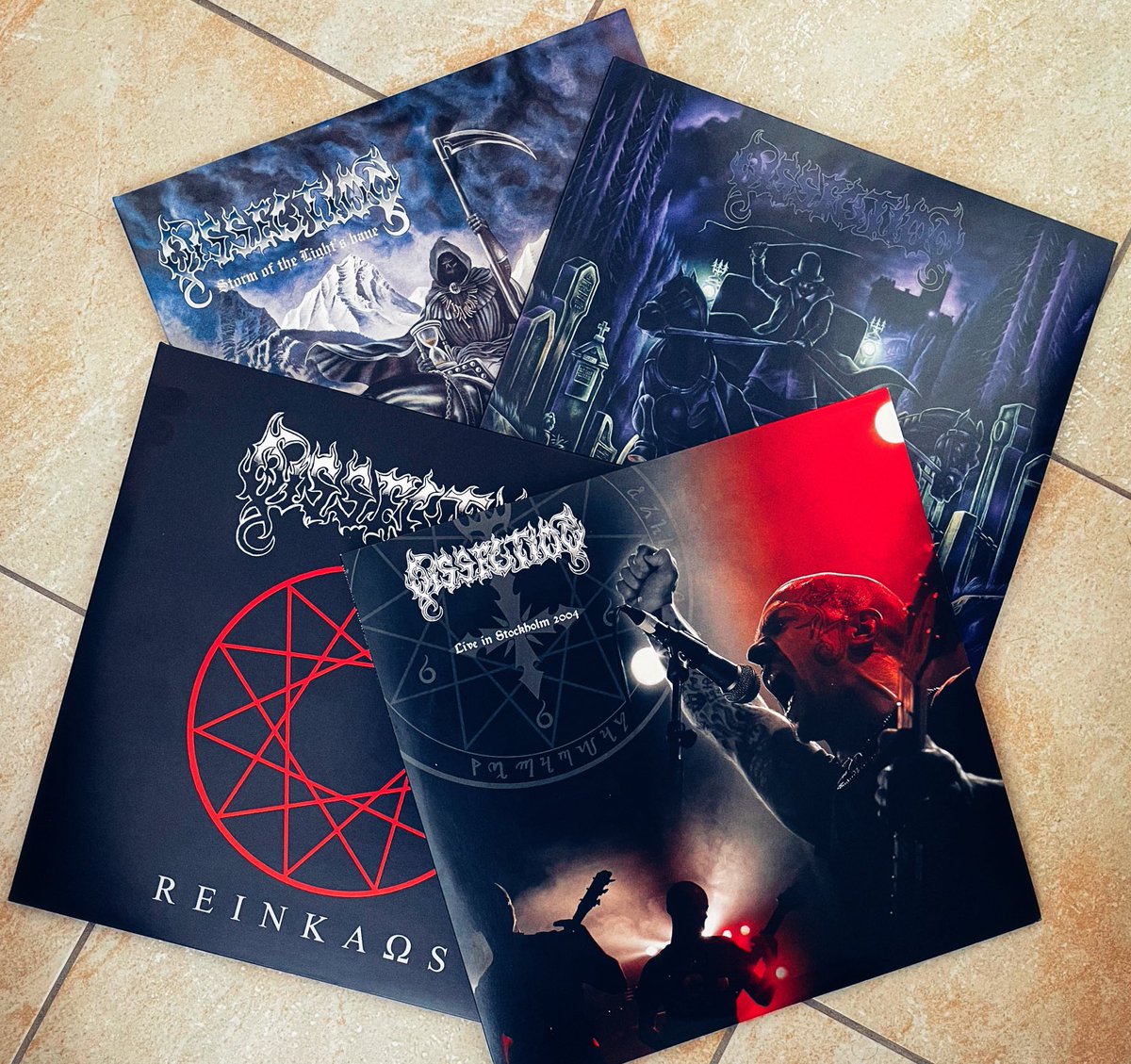 evilones76's tweet image. Colonna sonora della mattina.

#dissection #blackmetal #swedishblackmetal #thesomberlain #stormofthelightsbane #reinkaos #deathmetal #records