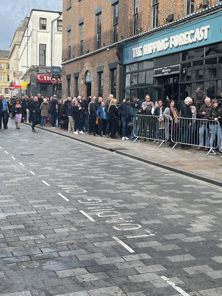 Huge queues to meet @wearejames at @thejacclub in Liverpool on Friday as the band release their 18th studio album, ‘Yummy.’