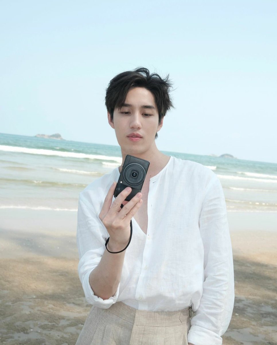 Tor_niran's tweet image. Celebrate the Song Kran festival📸💙
#thanapob_lee 
#tnpleeconnect