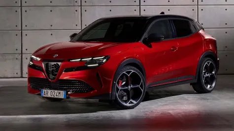 slcuervo's tweet photo. Alfa Romeo Milano: el primer eléctrico de la marca

➡️ batería de 54 kWh (410km WLTP)
➡️ mide 4m17
➡️ 2 versiones : 156 y 240cv

¿Te gusta? https://t.co/iAIho042xZ