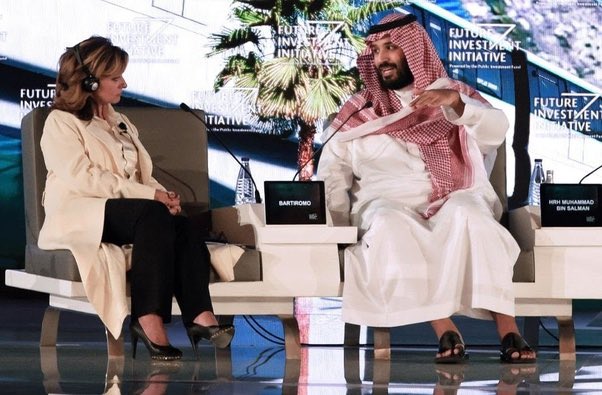 Suudi Arabistan Veliaht Prensi Muhammed Bin Salman, ABD'li gazeteci Maria Bartiromo ile yaptığı röportaj sırasında şunları söyledi: 

——————👇—————— 

“Normal bir hayat yaşamak istiyoruz.. 
Dinimizin hoşgörüye, nezakete ve geleneklerimize dönüştüğü bir yaşam..

Suudi nüfusunun…