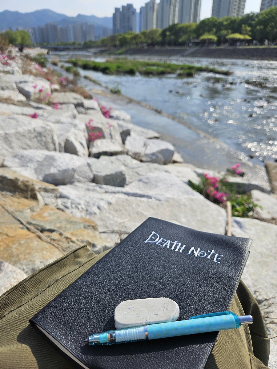 더 나은 세상으로 만들기 좋은 날씨다...