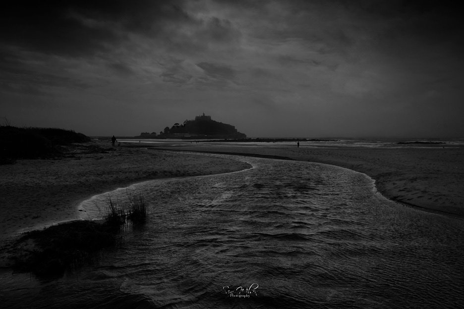 The light was rubbish at St Michael's Mount last Sunday, so I thought a moody black & white might work #bnwphotography #beachphotography #landscapephotography