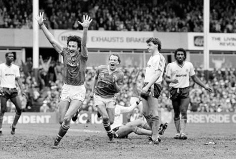 #OnThisDay in 1985 @TheFACup semi-final at Villa Park – Derek Mountfield winner in 115th minute secured a 2-1 victory for @Everton over @Luton @itvfootball @OldFootball11 @F365 #FACup @thesefootytimes @433 @EmiratesFACup @talkSPORT @Football__Tweet @FootballThen @FootballInT80s
