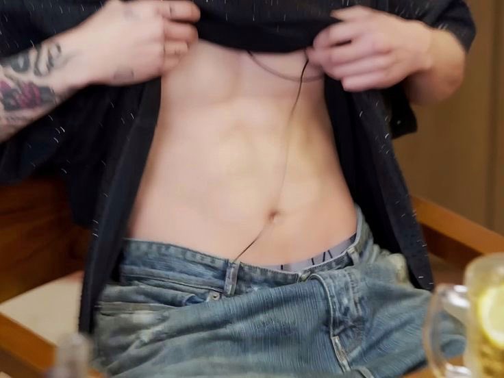 92Jinius's tweet image. Taehyung: Chapter 2 has nothing to do with taking our shirts off
Rest of the Bangtan: Speak for yourself 

Naked bangtan a very hot thread~