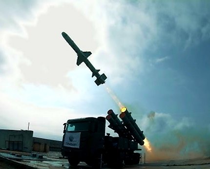 IlkayEfetr's tweet image. Türk ATMACA seyir füzenin  hedefleri şimdi gemiler sonra düşmanın yüksek değerdeki stratejik kara hedefleri.Türk füzeleri hipersonik hıza ulaşırsa savaş süresi kısalır çünkü düşmanın Türk hipersonik hızdaki füzeleri önleme süresi ve önleme ihtimali düşer.
#Türk
#ATMACA
#seyirfüze