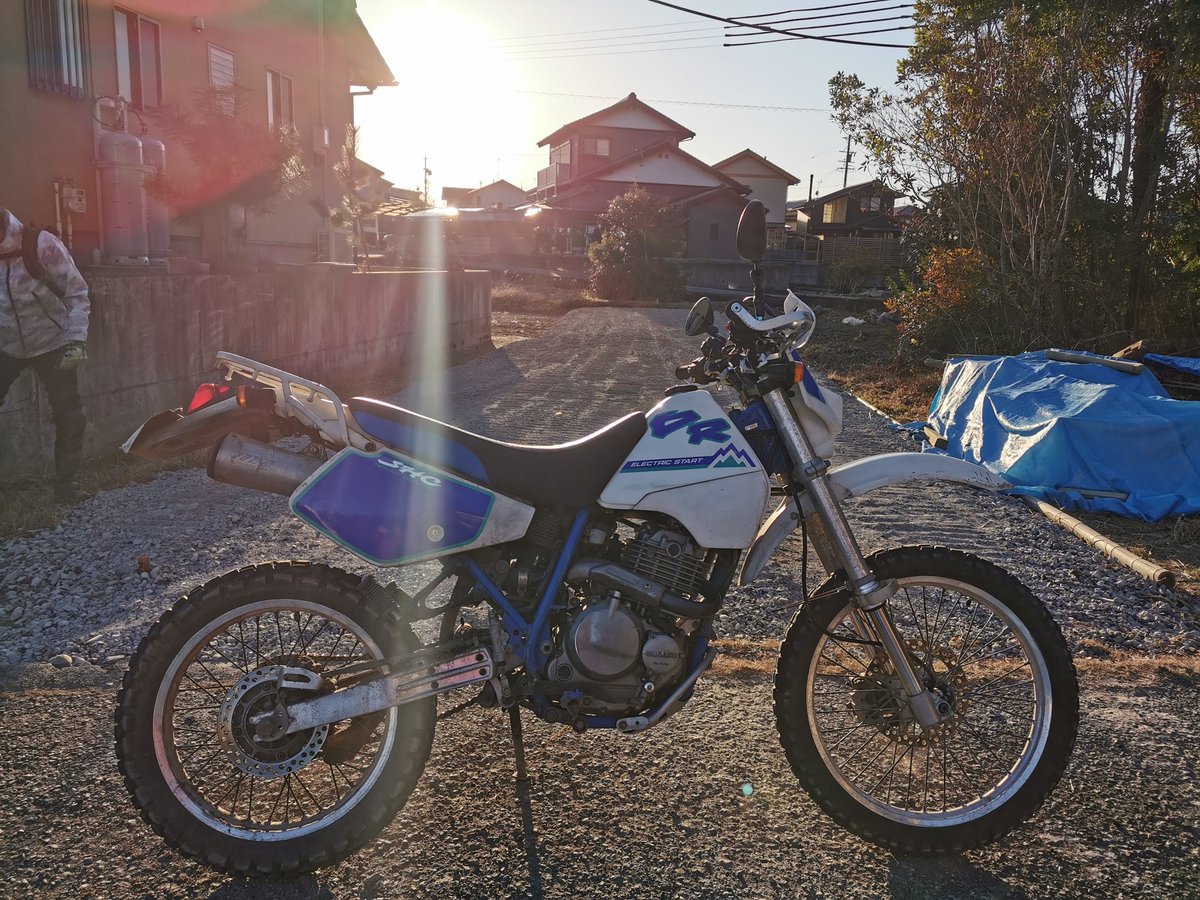 cxmt09's tweet photo. バイク売ります。詳細DMください
DR250
1992年式
15万〜 https://t.co/9JnHyZU17x