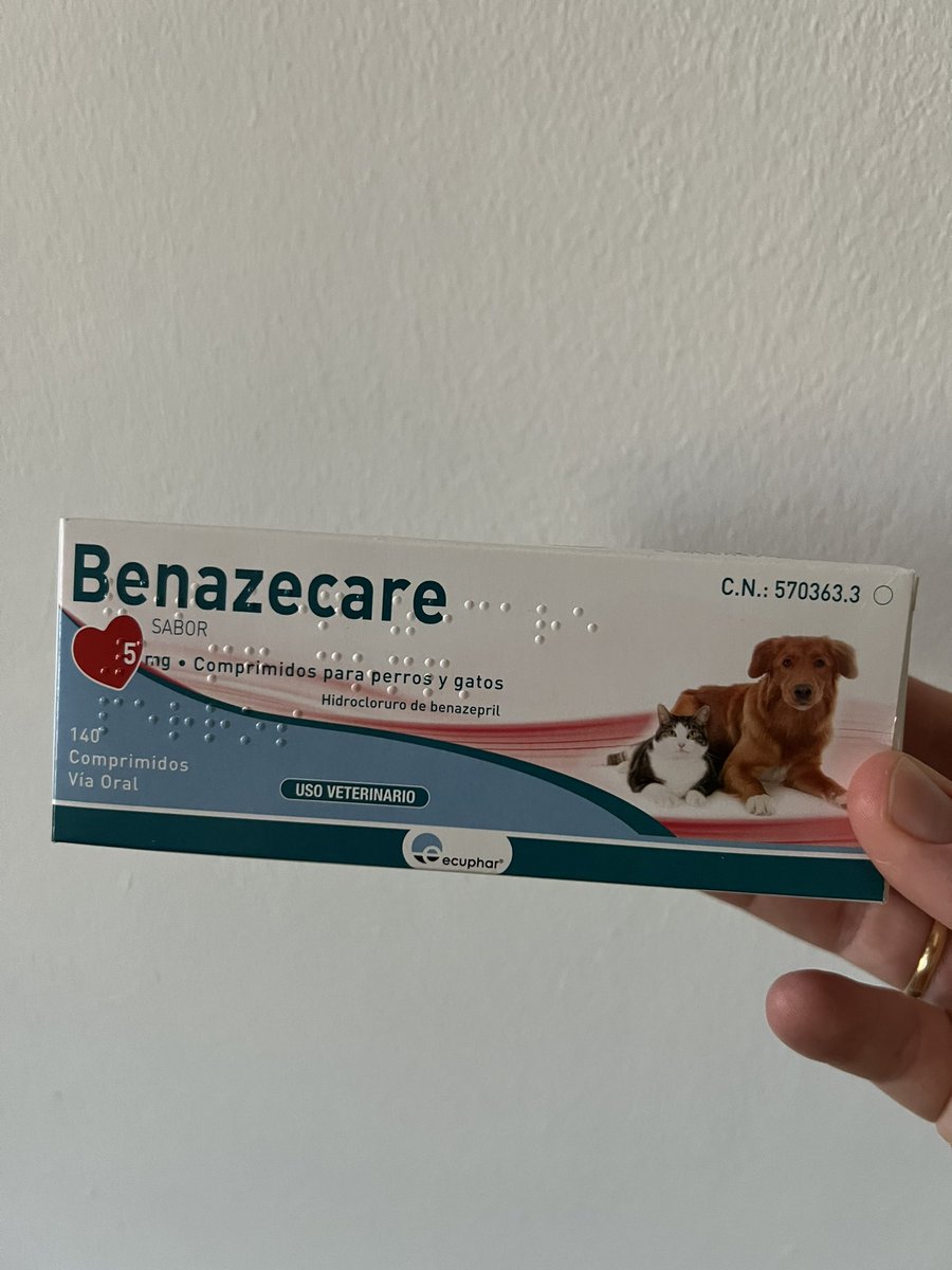 CRLfab's tweet photo. Nuestra perrita ha muerto. Entre otras cosas, tenía una cardiopatía y tomaba varias pastillas para el corazón que son bastante caras (Cardisure, Benazecare, Prilactone y Libeo)
Nos han sobrado bastantes, si algún perrito las necesita por Las Palmas se las regalamos. COMPARTIR https://t.co/RMsrpclx1E
