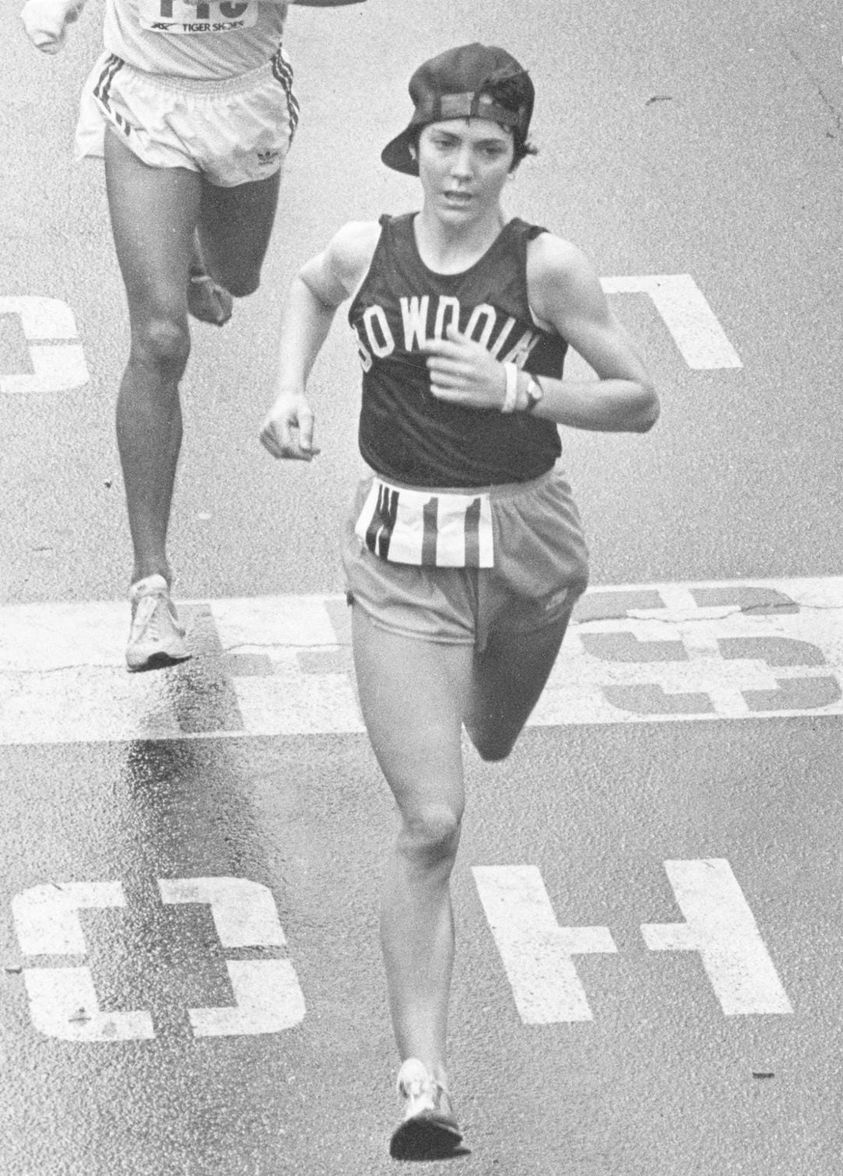 Joan Benoit Samuelson 21 year old winning her 1st Boston marathon 45 years ago in 2h35'15. Boston 1979