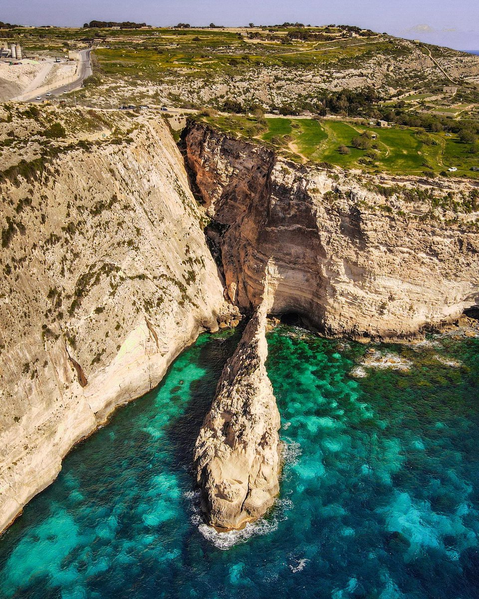 #Malta offers dramatic coasts and crystal clear waters ✨🌊 [ 📸 @mattias.palmier ] #VisitMalta #ExploreMore #MoreToExplore