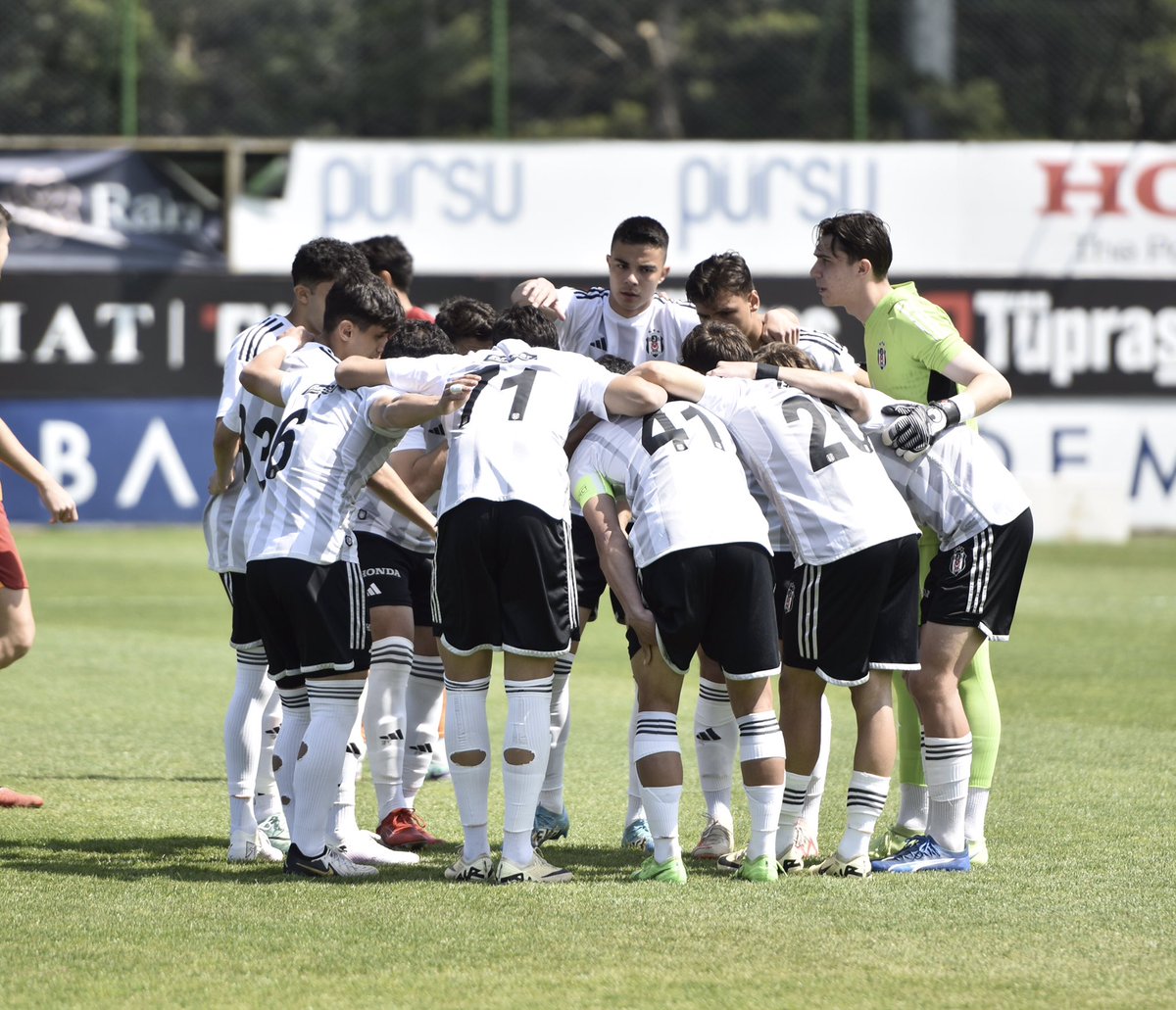 MAÇ BİTTİ Beşiktaş U-19 1-1 Galatasaray U-19 31' Fahri Kerem Ay 80' Ali Yeşilyurt