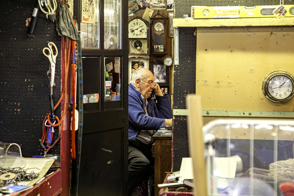 ‘Calling Time on Edge Hardware’ Delighted to have this photograph accepted into the RHA Annual Exhibition 2024. Victor & Edge Hardware deserve to hang on @RHAGallery walls🙂 Thank you to The Paul Kane Gallery for endless guidance & patient support. paulatnolanphotography.com/#/last-call-on…