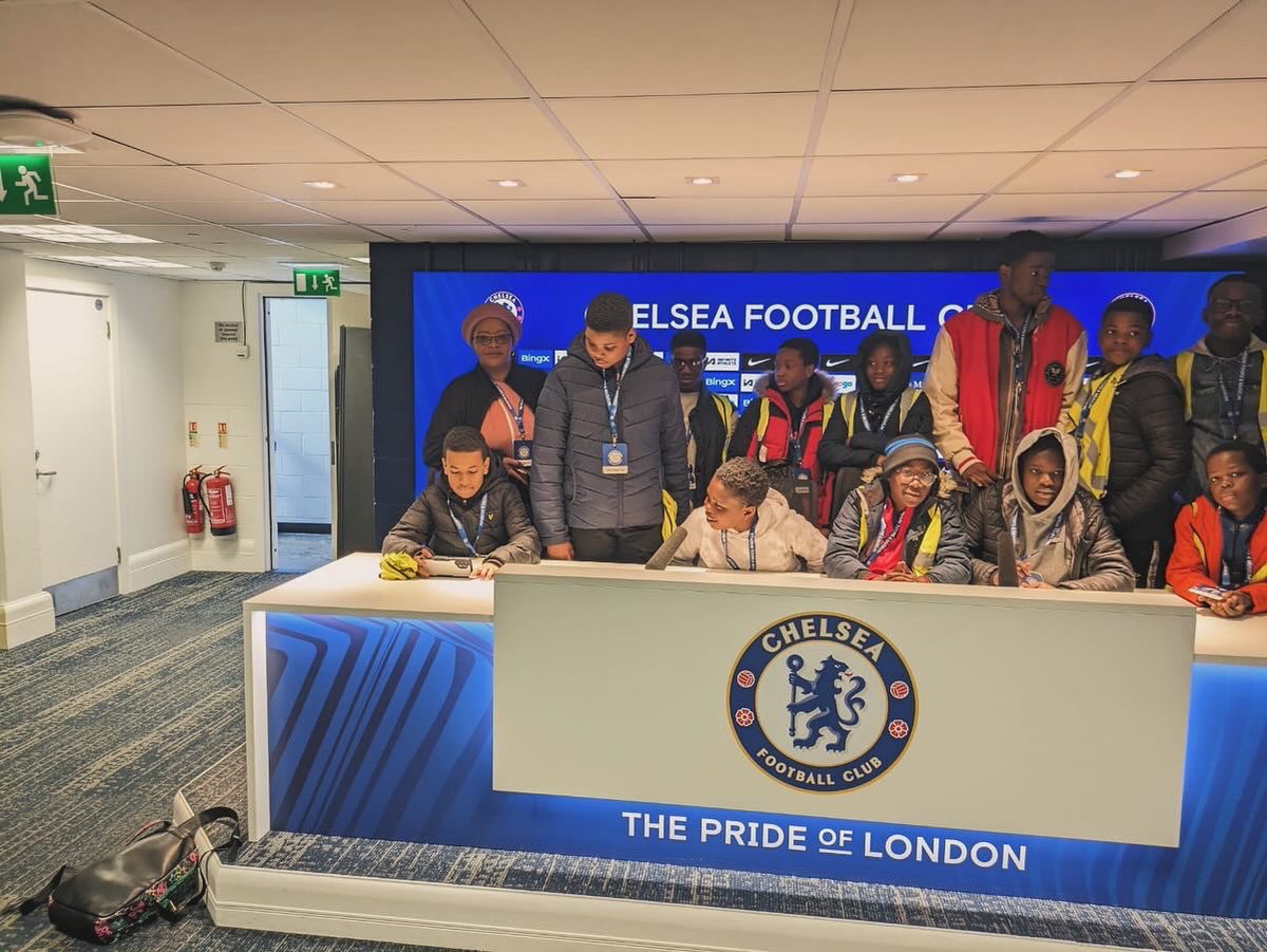 Wow!Wow!Wow!
What an amazing #trip to @ChelseaFC 💕💕!
Thank you for having us 🙏🙏
Thank you to our #YouthLeaders for their role and the volunteers 👏🏽👏🏽👏🏽👏🏽 #HAFF2024 #angelsbreakfastafterschoolclub #angelscommunityhub #southwark #Easter2024 #holidayscheme