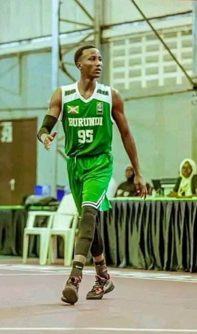 Ubu Tuvugana Guibert ntakiri umukinyi wa @DynamoBbc 🇧🇮🏀

Akaba agiye Ku #VISITRWANDA 🇷🇼

🇧🇮 #DYNAMO  ⏭️ #KEPLER 🇷🇼