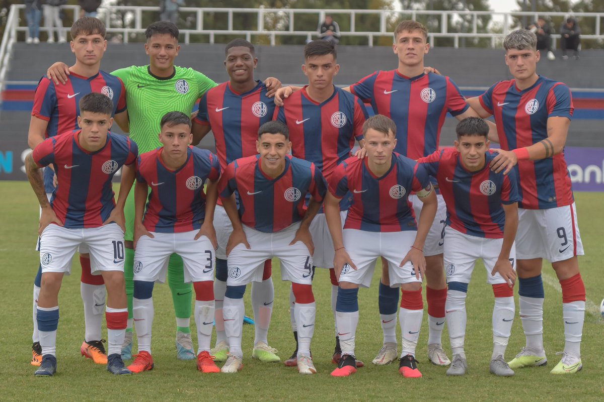 #CuartaDivisión ⏱️ ¡Comenzó la jornada en Ciudad Deportiva! El 11 🆚 Instituto 1️⃣ F. Díaz 2️⃣ Cena 3️⃣ Alvez 4️⃣ Fernández 5️⃣ Rattalino 6️⃣ Rebollo 7️⃣ Juarez 8️⃣ De Filippi 9️⃣ Cangiano 1️⃣0️⃣ Gulli 1️⃣1️⃣ Trujillo ¡#VamosLosPibes! 🔵💪🔴