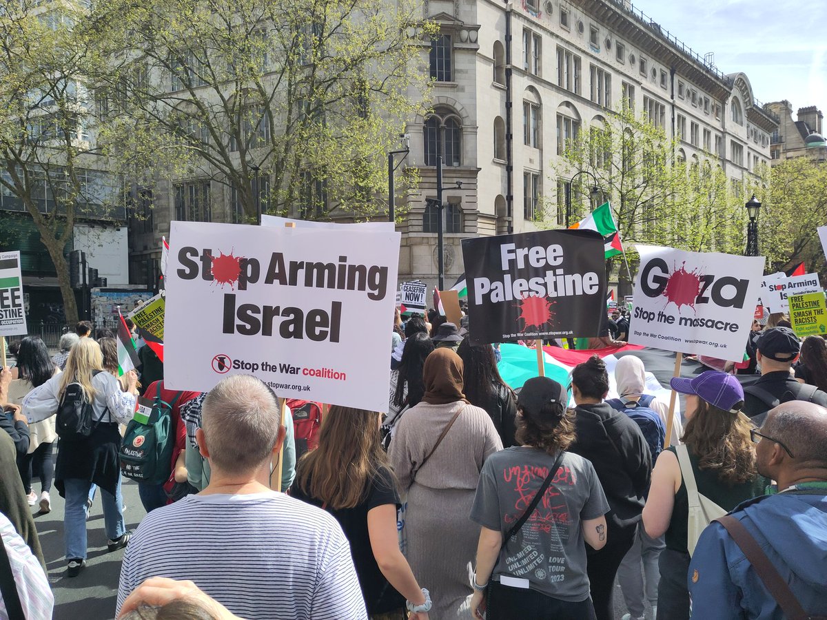 🪧🕊️🪧 #CeasefireNOW 🪧🕊️🪧
                           🙏🏽🕊️🙏🏻
      🤚🏻 STOP the  #Genocide 🤚🏽
   💥💥 #StopArmingIsrael 💥💥
                           🪧🕊️🪧
    🕊️ #London #PeaceMarch 🕊️