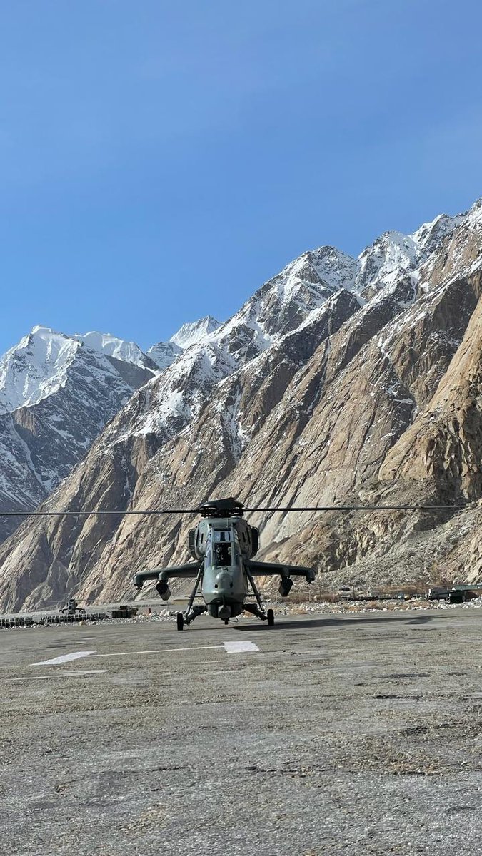 IAF LCH Helicopter landing at Siachen glacier 18,875 ft above sea level on occasion of the #OperationMeghdoot anniversary celebration.