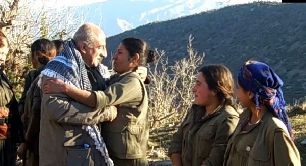 Ovada namus tellallığı yapmadan önce
ananızı bacınızı dağdaki pkk'nın kucağından almaya ne dersiniz peşmergeler.?

#Şırnak