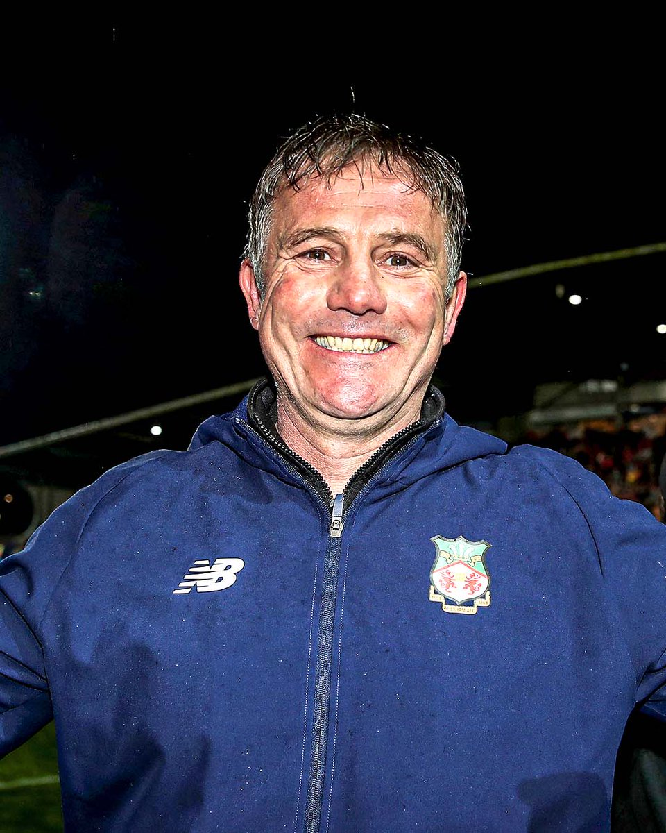 • 2006: Colchester to the Championship 
• 2013: Bradford to League One
• 2017: Bolton to the Championship
• 2023: Wrexham to League Two
• 2024: Wrexham to League One 

Phil Parkinson leads Wrexham to consecutive promotions and his fifth as a manager. 🔴⚪️

#WxmAFC