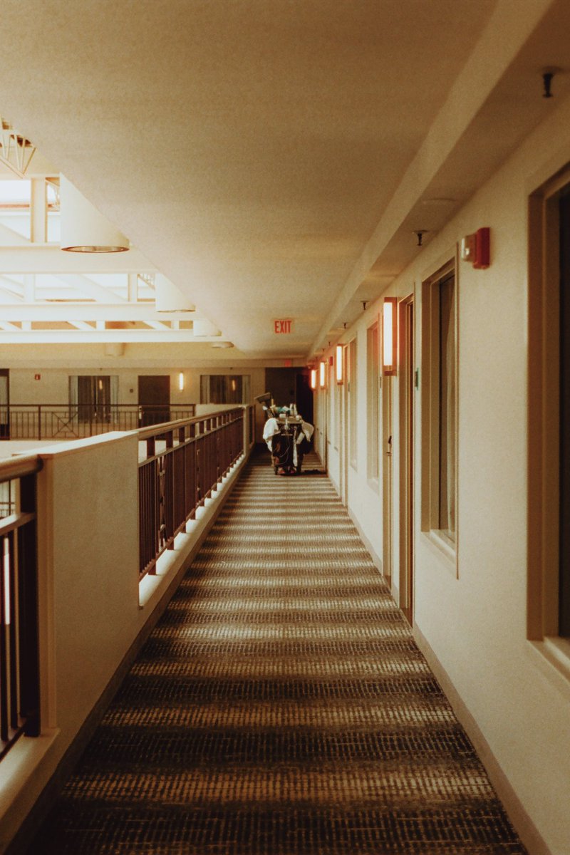 NotKelseySmith's tweet photo. Film photos of a hotel that hasn’t changed since the 80’s https://t.co/ZIj2ktn4kO
