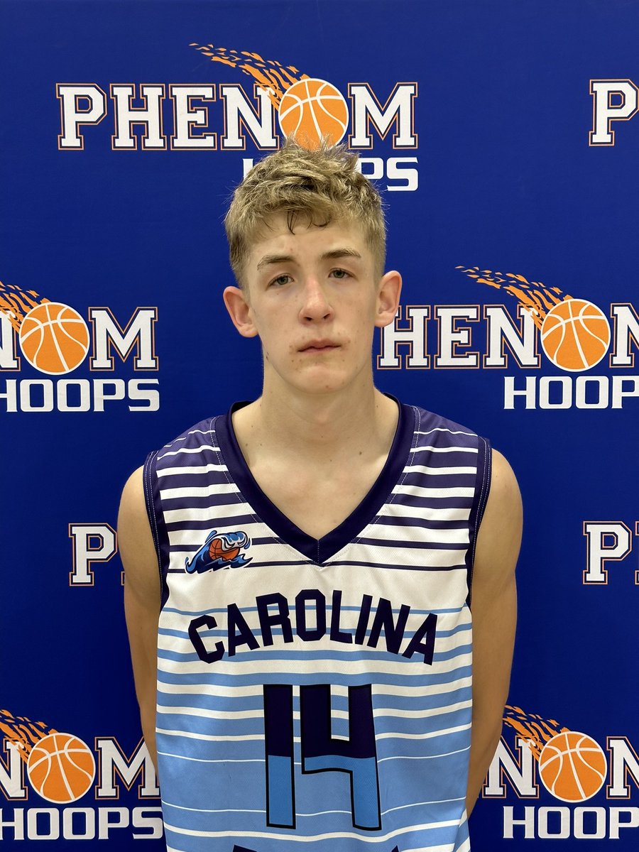 Friday Night 🚨 Showcase Win 🌊 Joe Bruce 18 pts 🌊 Landon Vaughan 15 pts @CarolinaRiptide @Phenom_Hoops #PhenomGrassrootsTOC