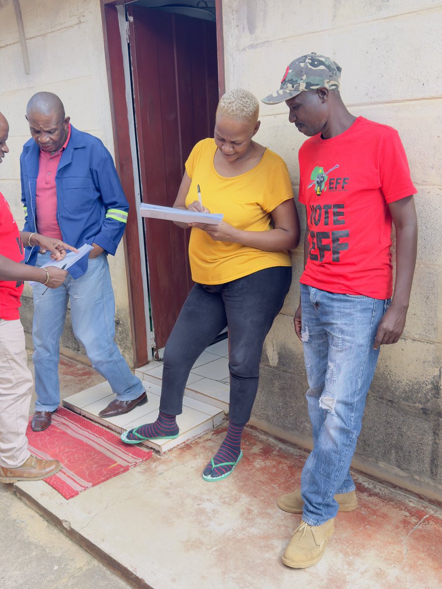 #onTheGround Mamelodi Ward 23 door to door program in preparation to CIC's mass community meeting on the 1st May @ Romani grounds. @TshwaneEff @EFFGautengProv @EFFSouthAfrica @DungaLeko #VoteEFF2024