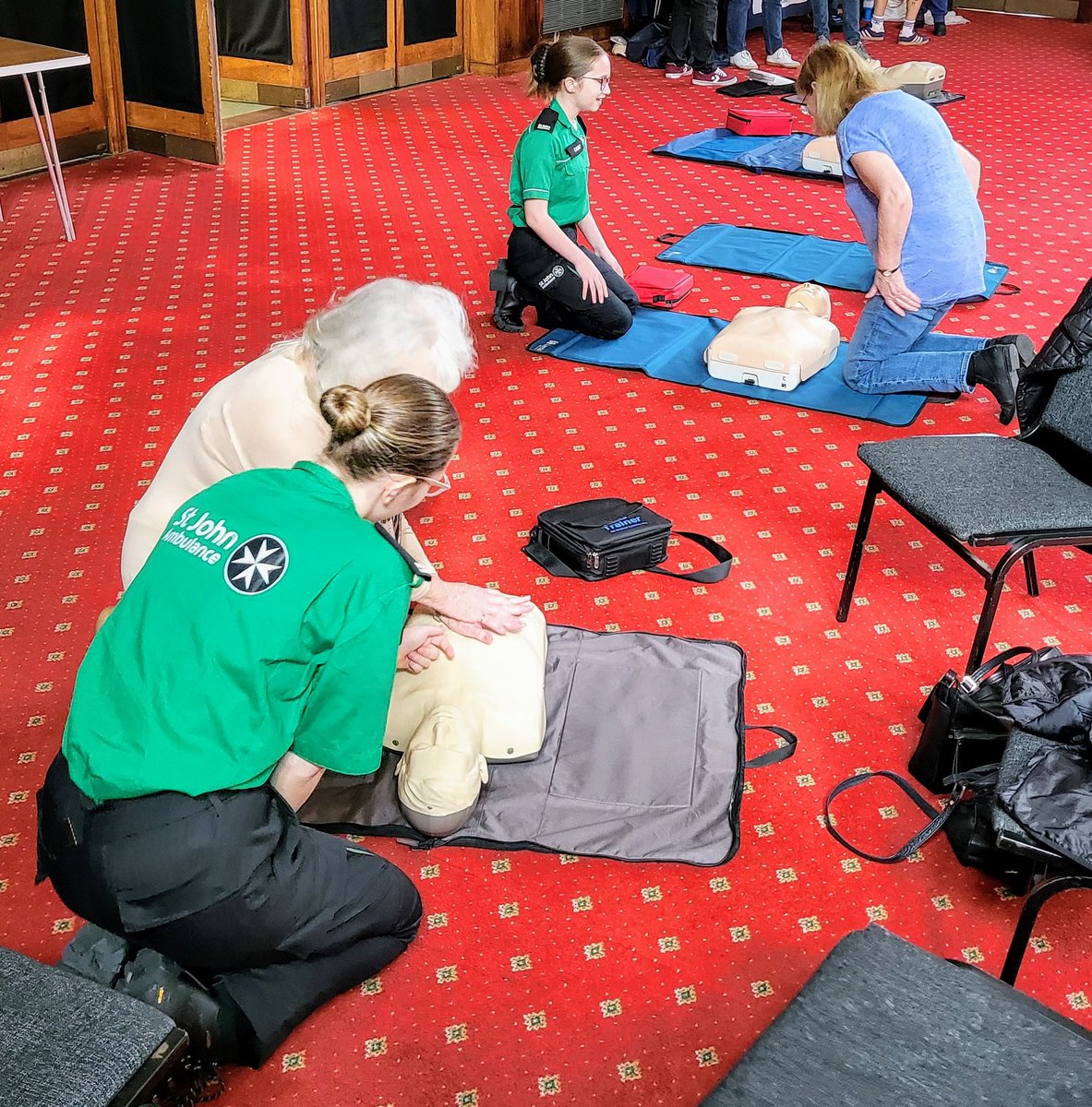 Today in support of @OurJay25 we helped raise awareness of #CPR and #defib use in the #community. Great to see our #cadets getting involved with the #teaching demonstrating fantastic community #engagement! #firstaid #savealife #cardiacarrest @sja_isi @sjacovwarks @sjawmryouth