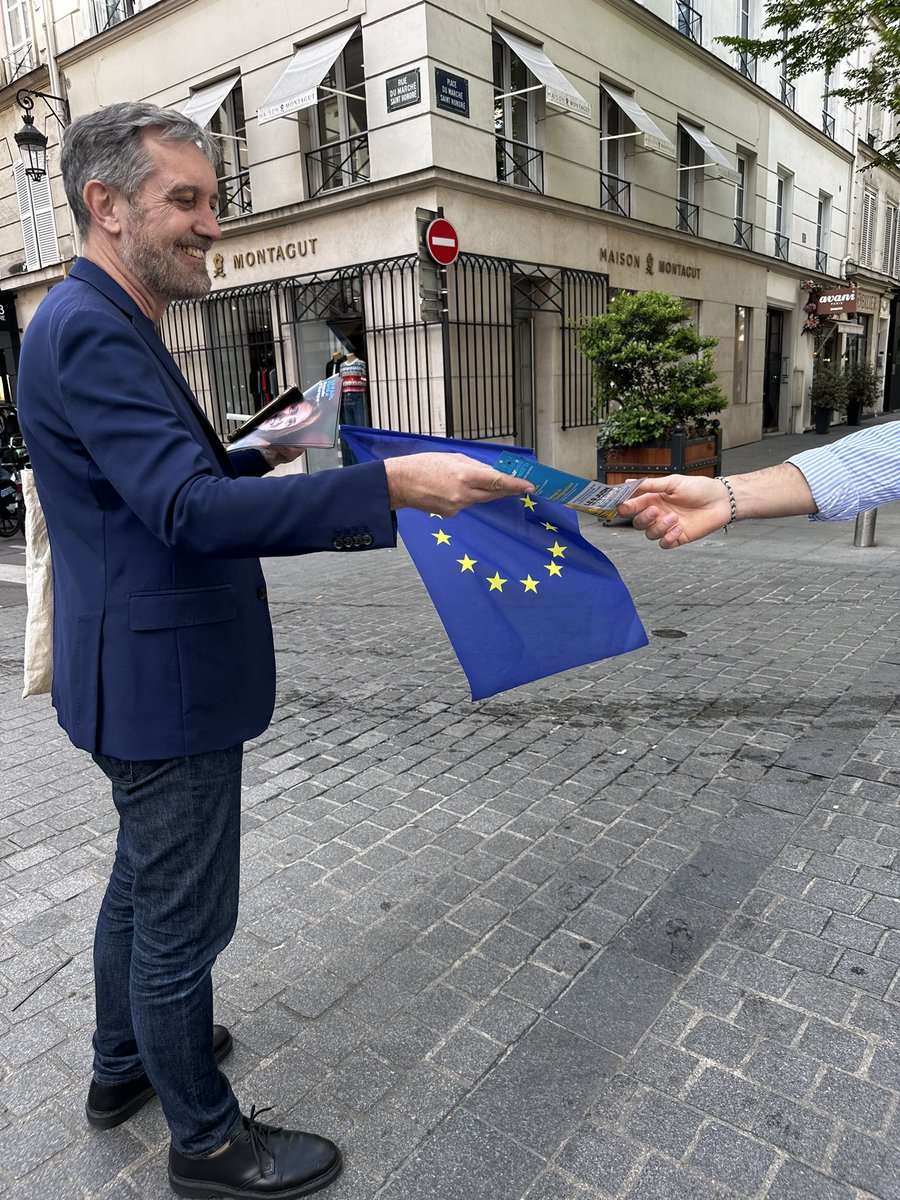 Ce matin @BesoindEurope @ValerieHayer Marché Saint-Honoré #circo7501 #paris1 Avec #majoritépresidentielle 🗳️le 9 juin 2024 , un seul tour Pas présent ? Procuration service-public.fr/particuliers/v… Si vous avec une identité numérique possible sans se déplacer 👏👏 #Europeenne2024