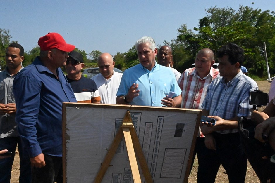 Lo más importante, lo más seguro es lo que hagamos desde nosotros mismos. #UnidosXCuba, lograremos superar cualquier adversidad, #YoSigoAMiPresidente