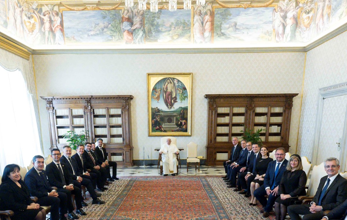 Hoy, alcaldes y alcaldesas del <a href="/GrupoCPHE/">Ciudades Patrimonio</a> hemos sido recibidos en audiencia por el Papa Francisco <a href="/Pontifex_es/">Papa León XIV</a> en el Vaticano.

Entre sus mensajes nos ha transmitido la gran responsabilidad que es para todos la custodia del legado patrimonial de las ciudades, "pero también una