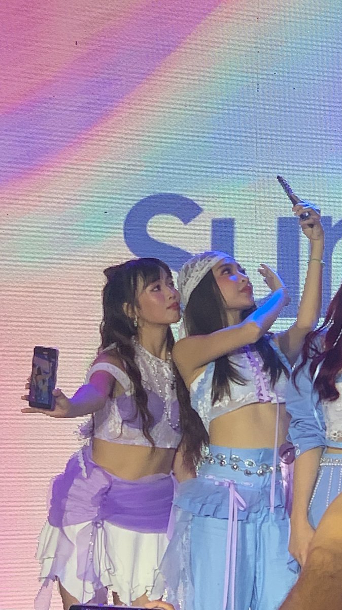 mwaezii's tweet photo. UYAB NATION MABUHAY 😭😭😭😭😭😭😭🥹🥹🥹🥹🤛🏻 macolet crumbs hzgwisgdjwgiss missyoy 
#BINIxSamsungPH
@BINI_ph https://t.co/IJN15ysZGx