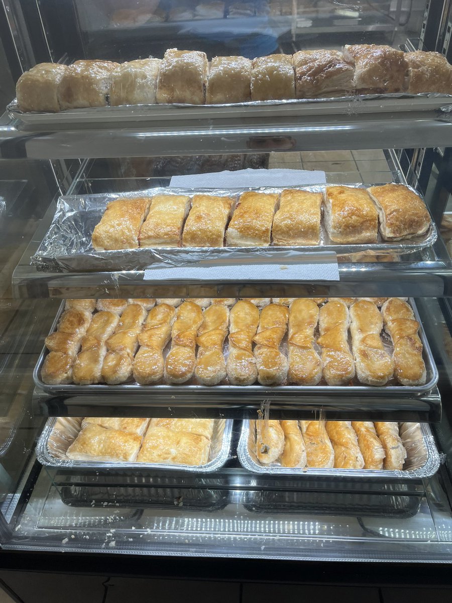 Delatorre_46's tweet photo. Uncovering the Treasures of District 46 Kissimmee's Local Businesses: A Gastronomic Adventure at Mi Casita Cubana https://t.co/Q2a7PPTuCV