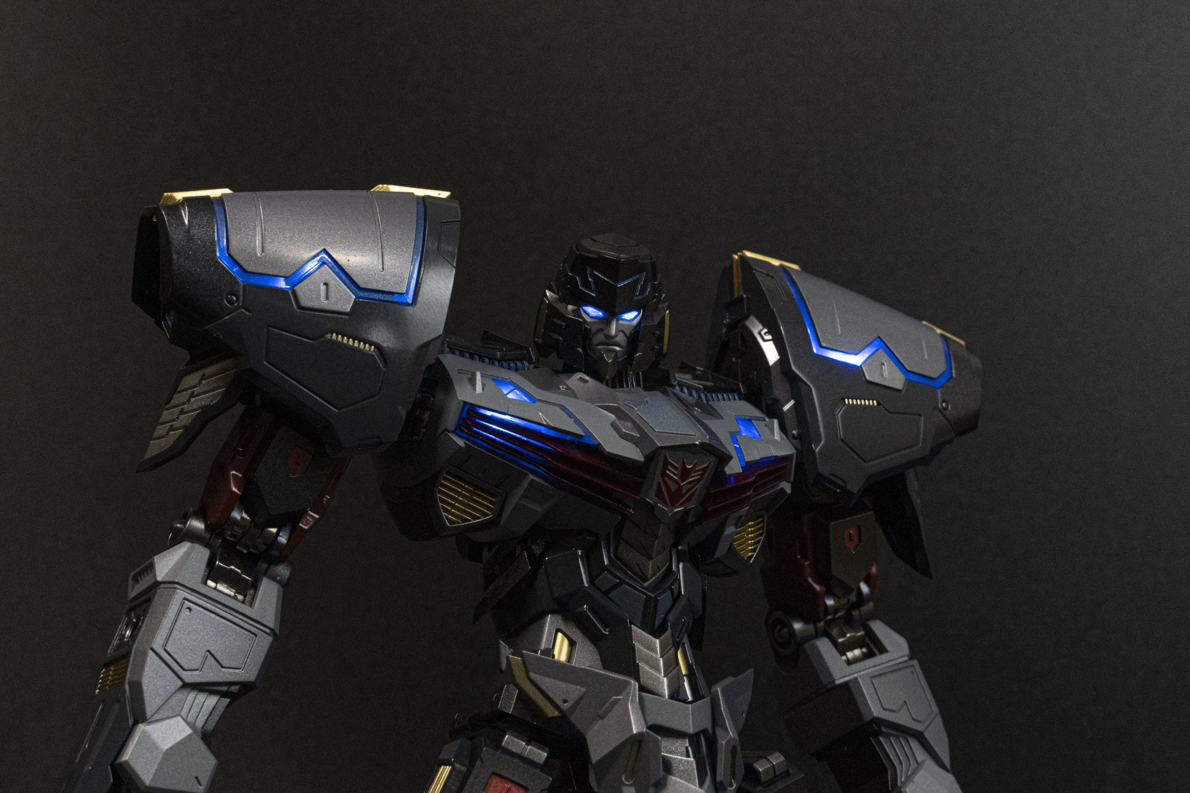 鉄機巧 Kuro Kara Kuri トランスフォーマー メガトロン (特典付