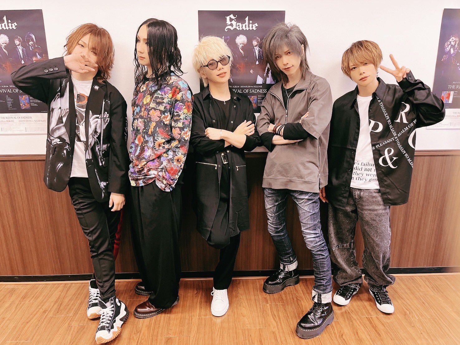 Sadie　The THIRTEEN　美月　チェキまとめ売り 美月-Mizuki-(The THIRTEEN,Sadie,gremlins) on X: 