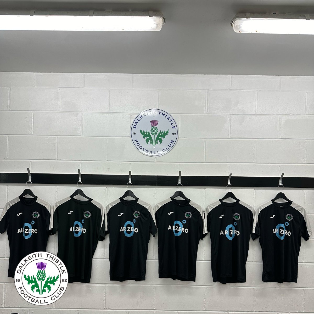 ✅ Check Arrivals ⚫️⚪️

#monthejags 

#dalkeith #dalkeiththistle #monthejags #scottishfootball #football #acotland #eastofscotlandleague