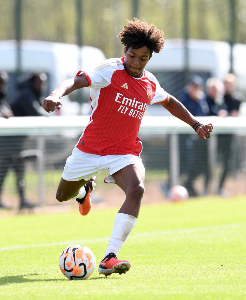 Louis Zecevic-John has flown under the radar a little bit but he’s an exciting prospect and has gathered 2 goals and 3 assists so far in his 6 U18 appearances, including 2 assists today.. The skilful Right Winger has accepted a scholarship ahead of next season