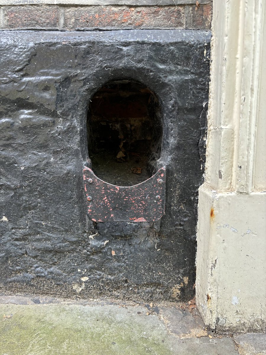 theDuncanMackay's tweet image. The boot scrapers of Norwich (II): Elm Hill.
#BootScraperSaturday