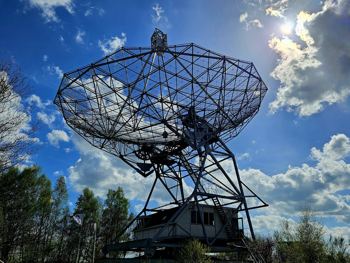 Standing tall and proud, the Dwingeloo @radiotelescoop @ASTRON_NL . Even the Universe needs a good listener!#radioastronomy
