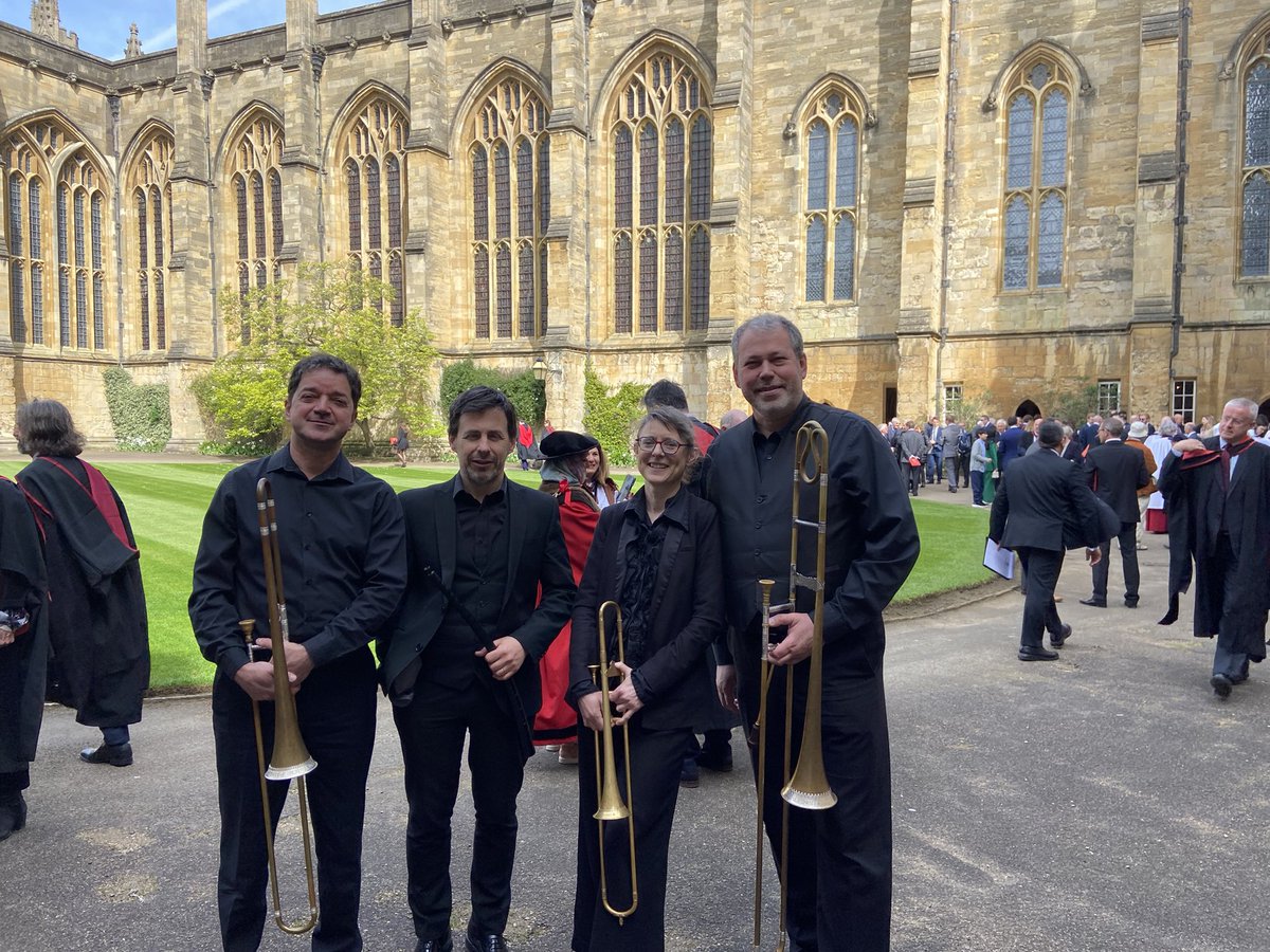 A lovely morning spent at @NewCollegeOx playing for opening of the striking new buildings. Nice to catch up with friends in @NewCollegeChoir. Thanks for having us!