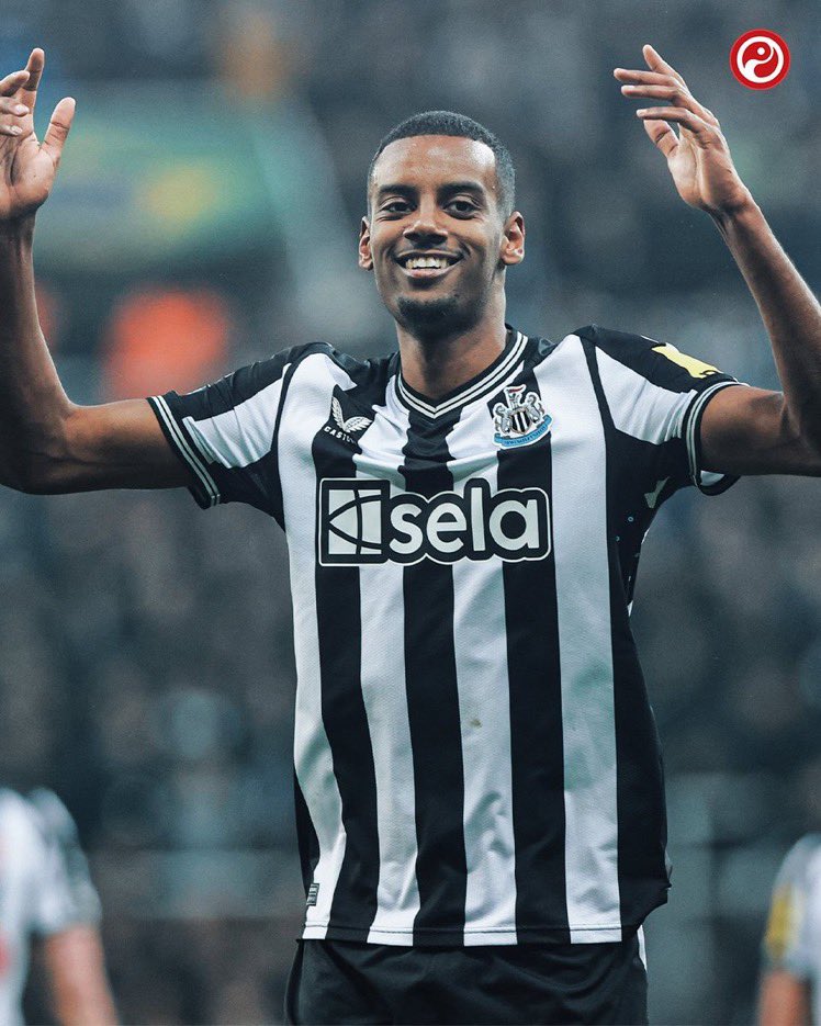 El delantero sueco Alexander Isak es el primer jugador en marcar más de 20 goles en todas las competiciones en una temporada en la máxima categoría con el Newcastle desde Alan Shearer en 2003/04. [@Squawka]