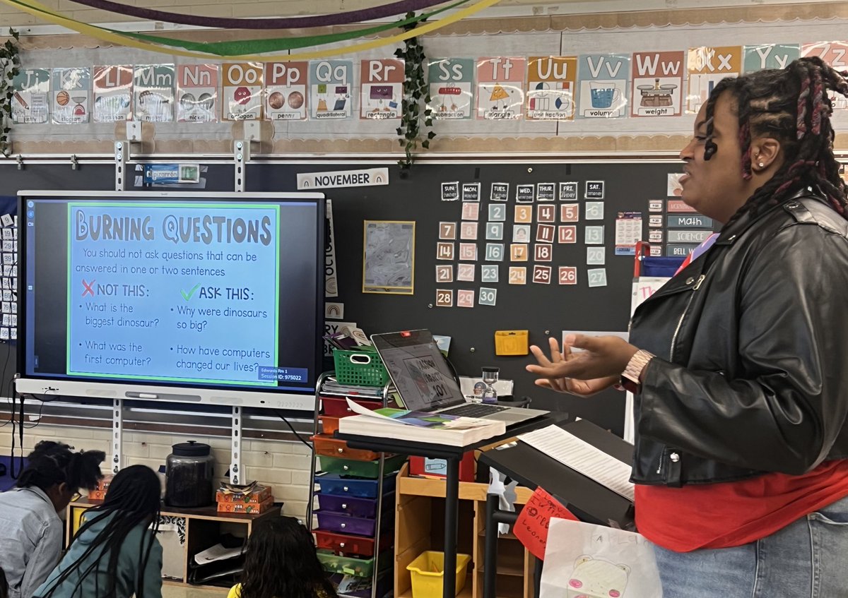 Our 2nd Grade TAG classes are working on their PASSION PROJECTS as well!! Ms. Edwards discussed the do’s and dont’s for creating a burning question. #chesEdwards2 @MsEdwardsTAG #CHESTAGTEAM #CHESTAG2 #passionprojects @capitolheightse