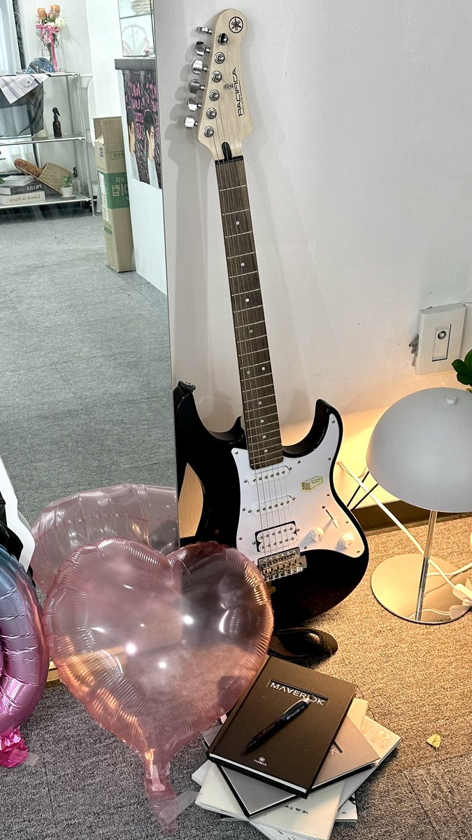 WeLuv_LittleBad's tweet photo. 이틀간 방문해주신 모든 분들께 감사드립니다 !
많은 분들의 축하 덕분에 올해도 선우의 생일을 소중히 보낼 수 있었습니다 :)

선우야 25번째 생일 너무 축하해 🩷🖤

#DONT_LOVE_LITTLEBAD
#그럼에도_우리는_사랑을_약속하기에 https://t.co/QBa4ER8f0V