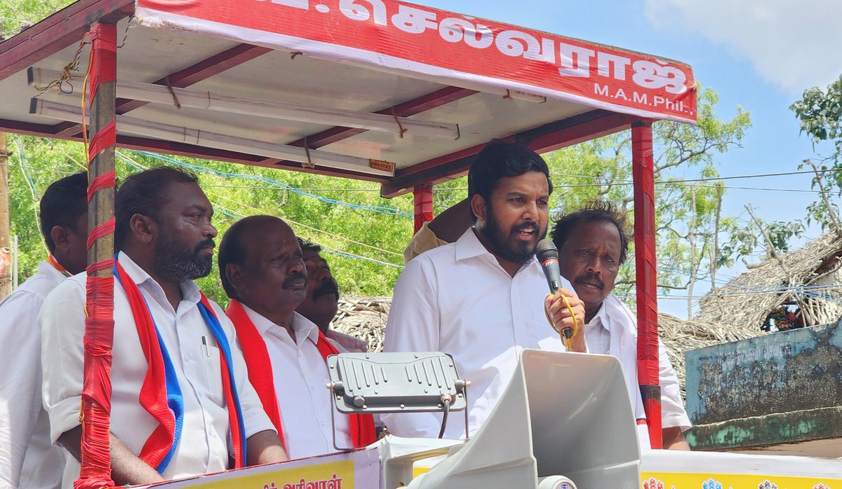 aloor_ShaNavas's tweet photo. #நாகப்பட்டினம் நாடாளுமன்ற தொகுதியில் இந்திய கம்யூனிஸ்ட் கட்சி சார்பில் போட்டியிடும் வெற்றி வேட்பாளர் வை.செல்வராஜ் அவர்களை ஆதரித்து பரப்புரை களத்தில்..

வெற்றி சின்னம் கதிர் அரிவாள்!
#ParliamentElection2024 #DMKAlliance #INDIAAlliance #Elections2024 #விசிக
#VCK #ParliamentElection https://t.co/e8JSNhhZ5I