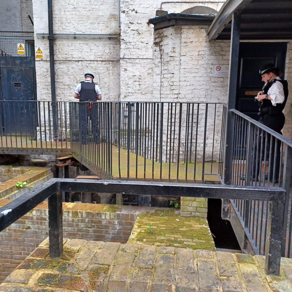 London Bridge & West Bermondsey Police tweet media