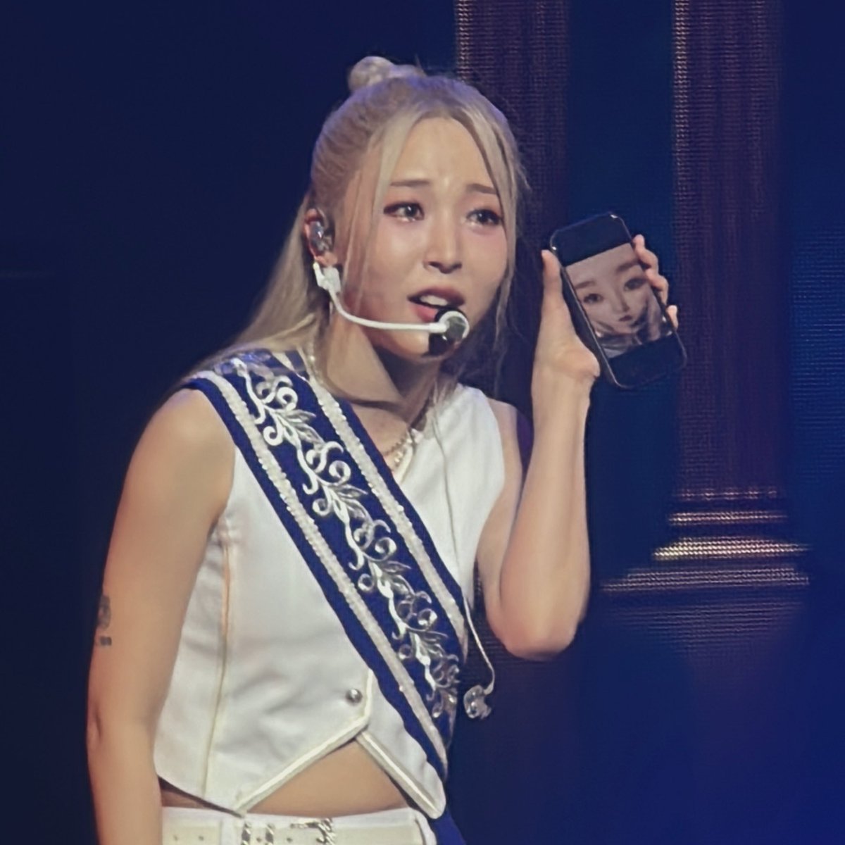 SeoullySG's tweet photo. [#MOONBYULinSG] Moonbyul: Why does everyone have this photo???? 😩😒

#MoonByul #문별 #MoonByul1STWORLDTOUR #MoonByul1STWORLDTOURinSG #MoonByulSG #MAMAMOO #마마무 #CKStarEntertainment #CKStarSG https://t.co/yp3xTURM3T