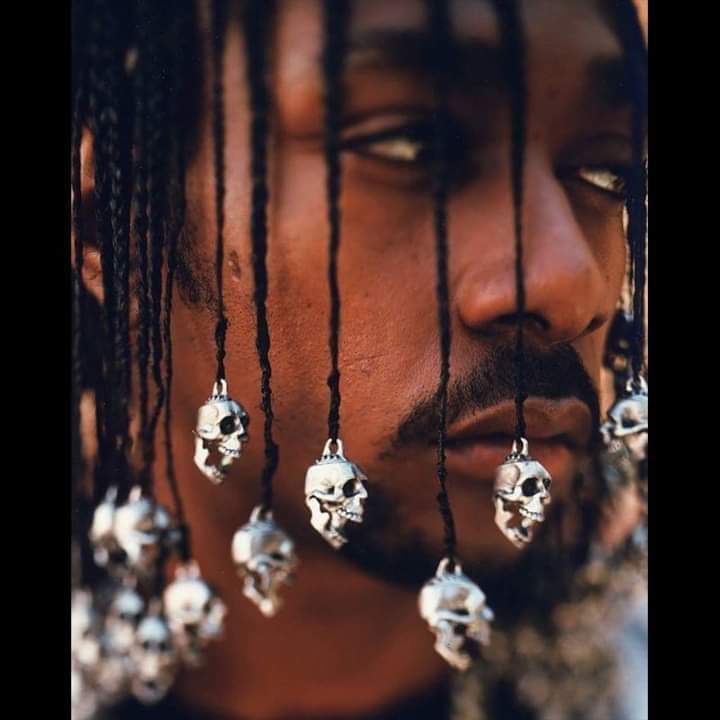 CrystalLong83's tweet photo. Krayzie Bone (1999) #ThugMentality https://t.co/Bahn6YTFc6